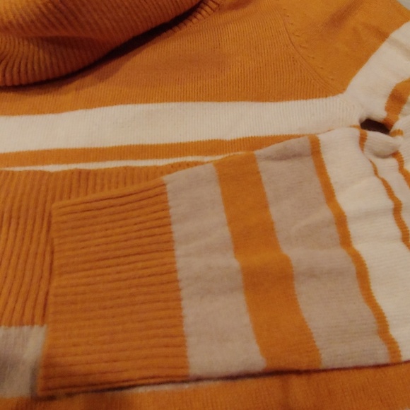 Long cowl neck sweater - Picture 3 of 3